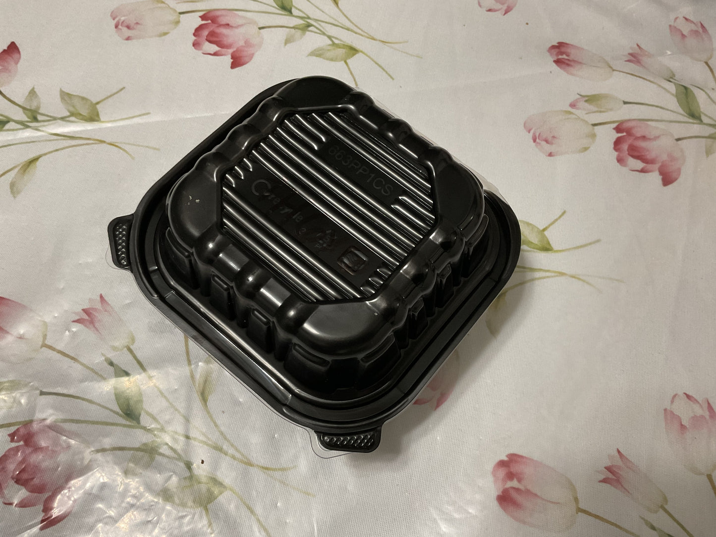 6”x6”3.5(H)Black/Clear Take-Out Clamshell 300 case