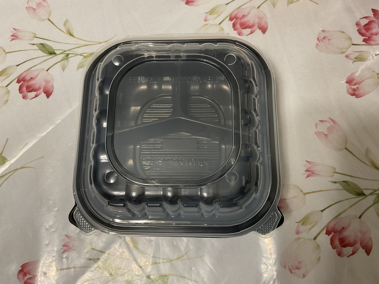 8”x8” 3-Conpartment Black/Clear Take out Clamshell 150 case